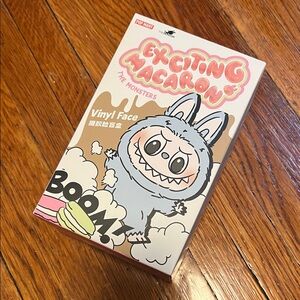 Exciting Macaron Labubu *Soymilk*